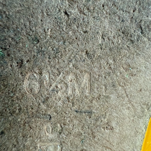 Kate Spade Yellow and Black Taxi Flats Retail 248.00 - Picture 5 of 6